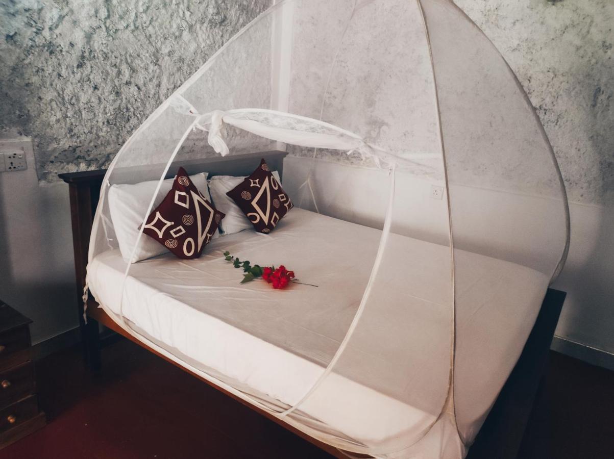 Jaana Guest Hotel Sigiriya Ngoại thất bức ảnh