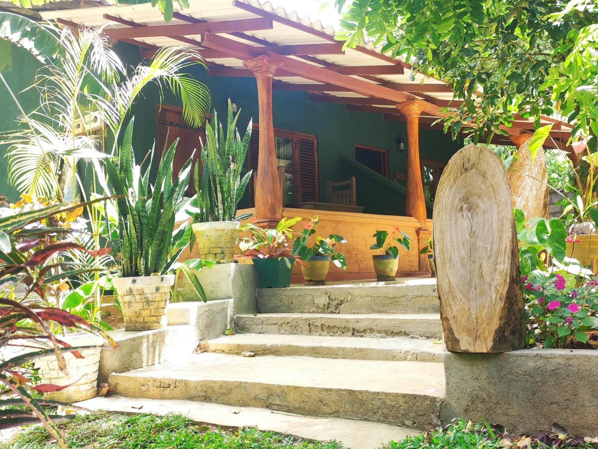 Jaana Guest Hotel Sigiriya Ngoại thất bức ảnh